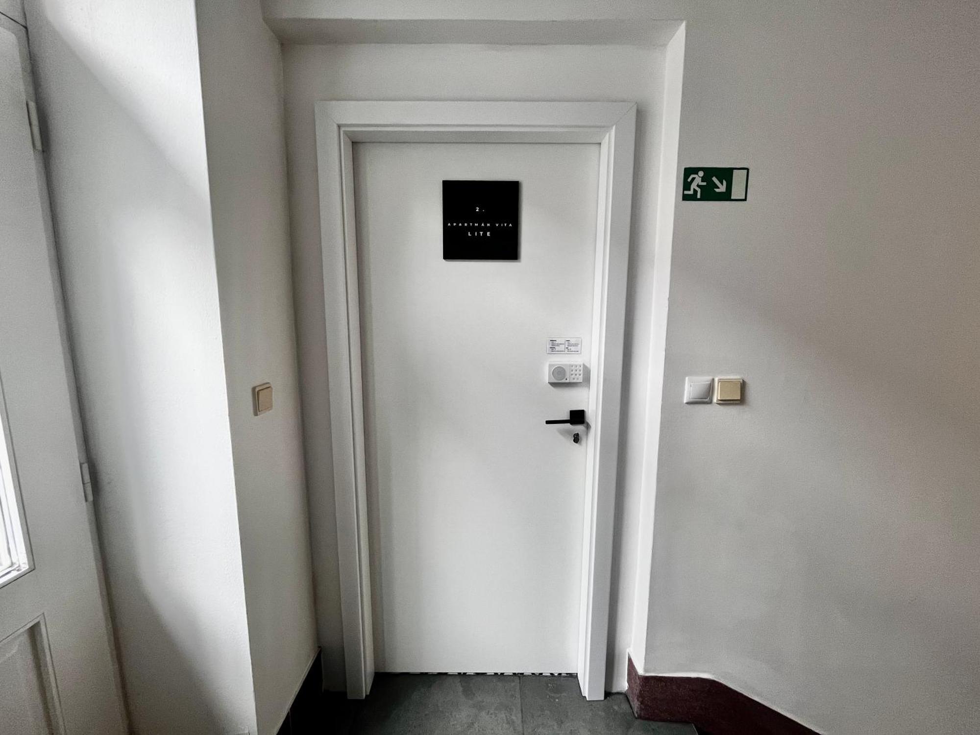 Apartman Vita Lite Trencin Ngoại thất bức ảnh